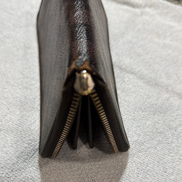 Authentic Louis Vuitton Damier Ebene Zippy Wallet - Picture 4 of 7